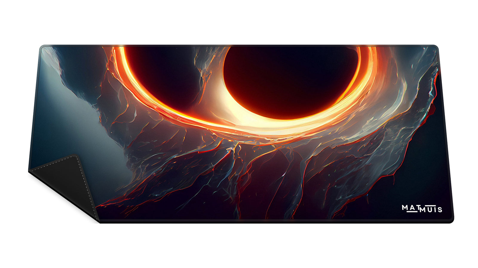 XXL muismat Space Planet Black Hole met gestikte rand en omgeslagen hoek met rubber onderkant