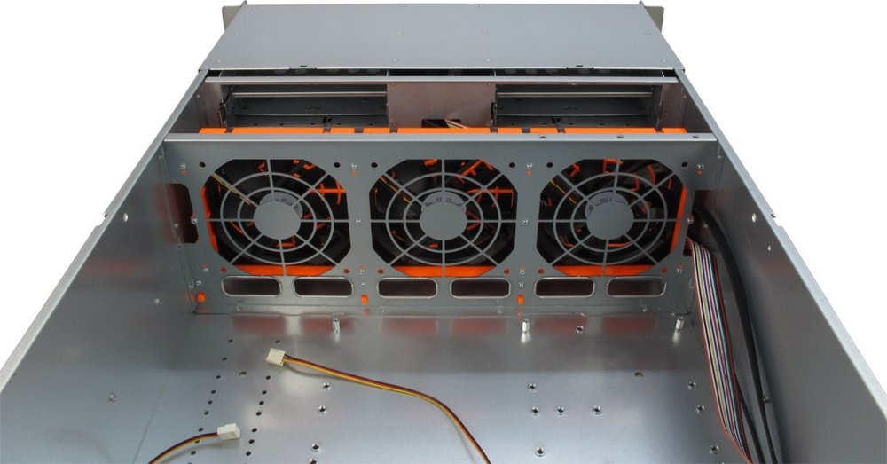 Inter-Tech 4U-4416L | Server Rack Case | Zwart/Zilver - Matmuis