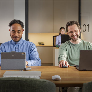 Logitech MX Anywhere 3S | Draadloze Muis | Rechtshandig | RF + Bluetooth | 8000 DPI | Grafiet - Matmuis - Matmuis