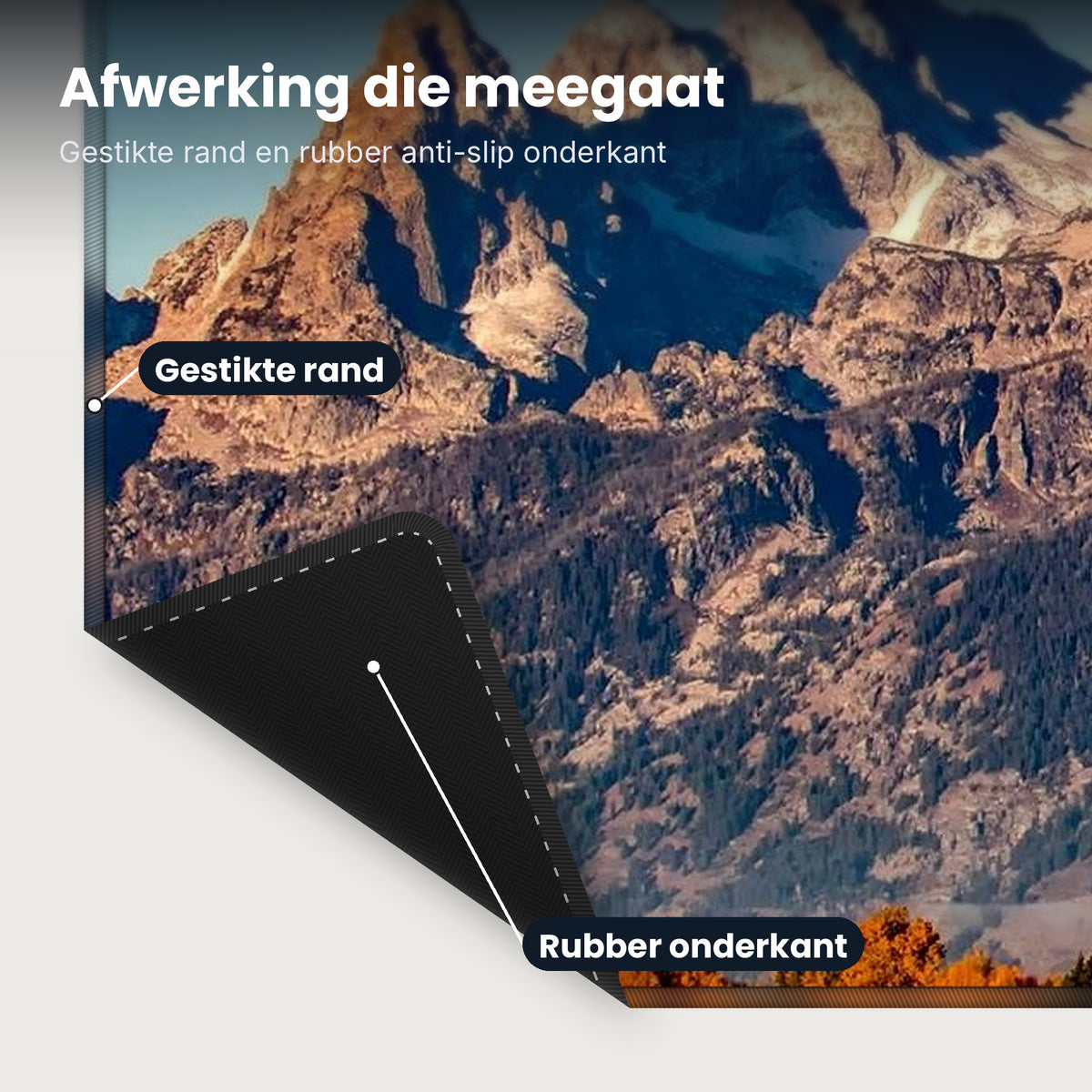 Close-up XXL muismat Nature Mountain Valley: gestikte rand en rubber anti-slip onderkant