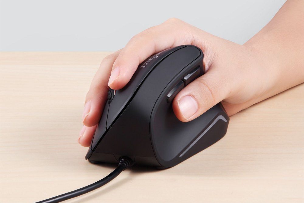 Perixx PERIMICE-515 II | Ergonomische Bedrade Muis | Rechtshandig | USB-A | 1600 DPI | Zwart - Matmuis