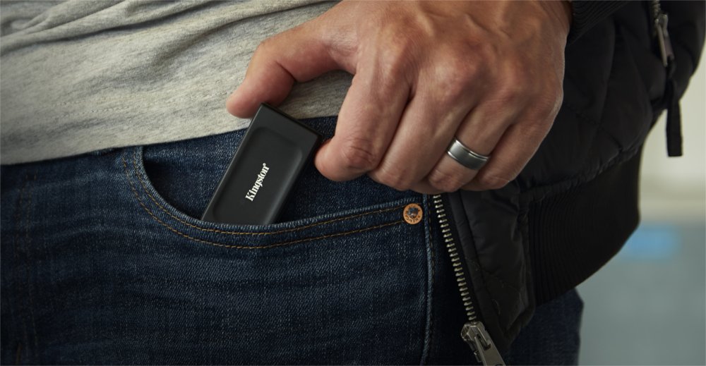 Kingston XS1000 | Externe SSD | 1TB | USB 3.2 Gen 2 | Compact & Draagbaar - Matmuis