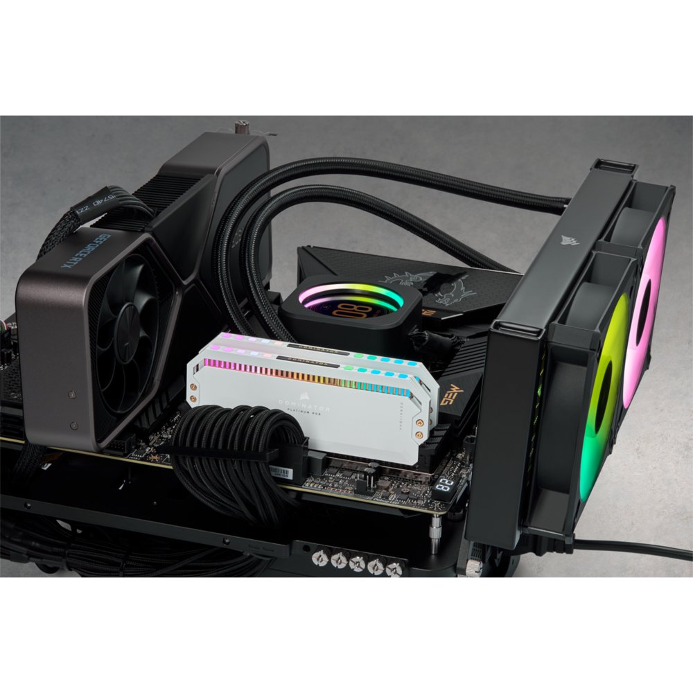 Corsair Dominator Platinum RGB Wit | 32GB 2x16GB DDR5 | 5600MHz | DIMM | CL40 | Geheugenmodule | RAM - Matmuis - Matmuis