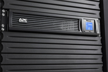APC Smart-UPS SMC1000I-2UC | 1000 VA / 600 W | 2U Rackmount | 4x IEC C13 Stopcontacten | AVR Spanningsregeling | LCD-scherm | SmartConnect