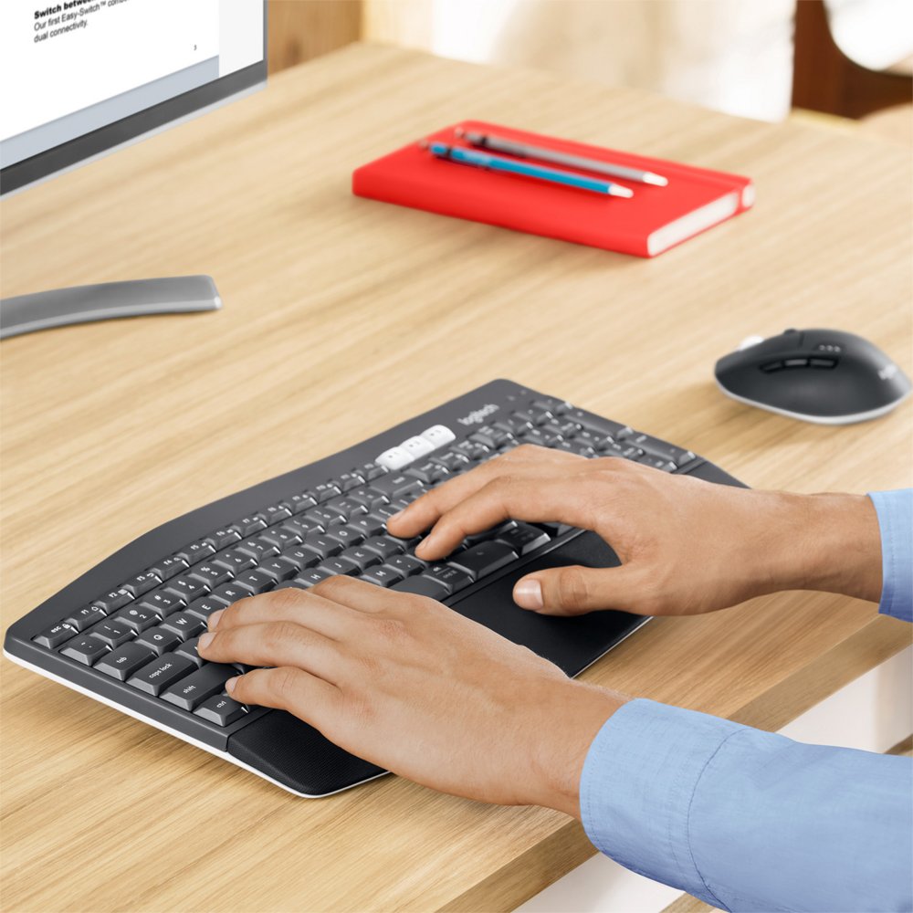 QWERTZ | Logitech MK850 Performance | Draadloze Muis en Toetsenbordcombo | QWERTZ - Matmuis - Matmuis
